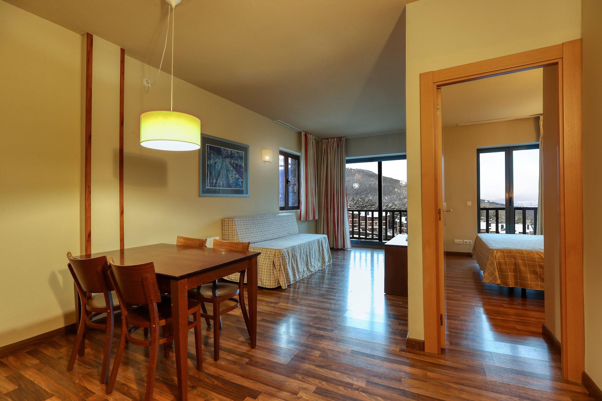 Guitart La Molina Aparthotel & Spa Exterior foto